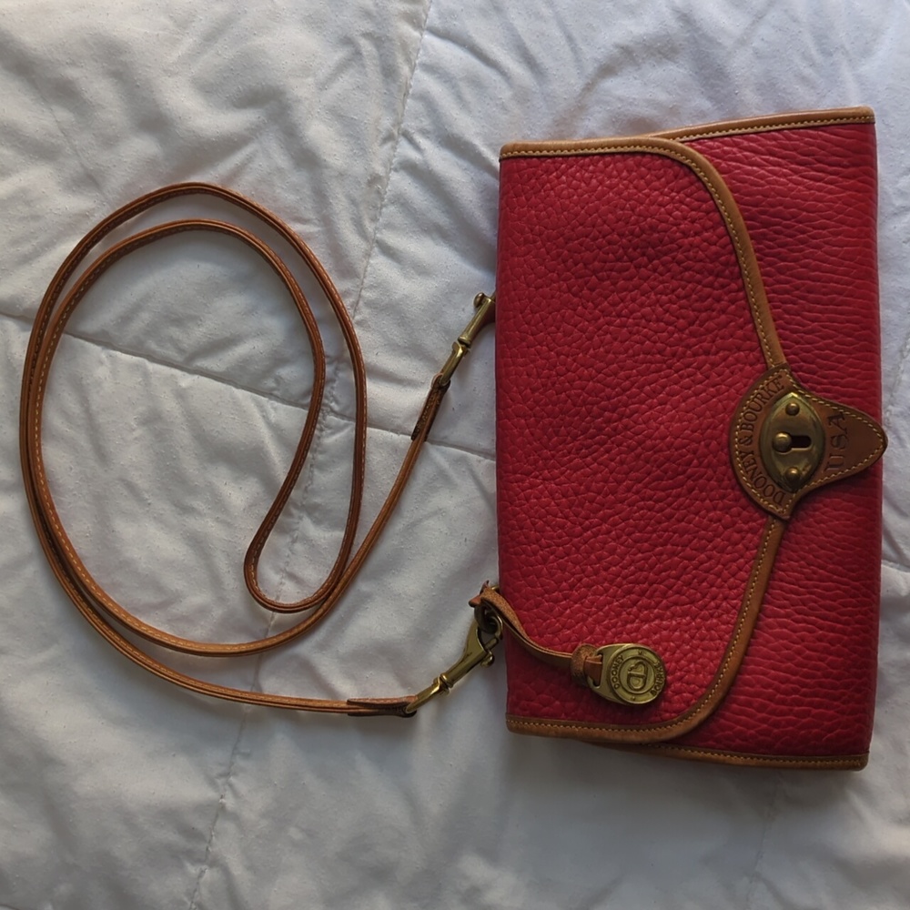 Vintage All weather leather Dooney & Bourke